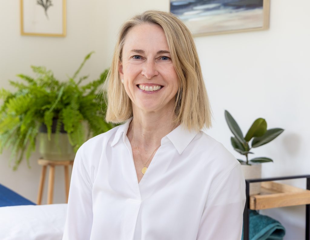 Renate Blacker Acupucnture clinic in Farningham near me